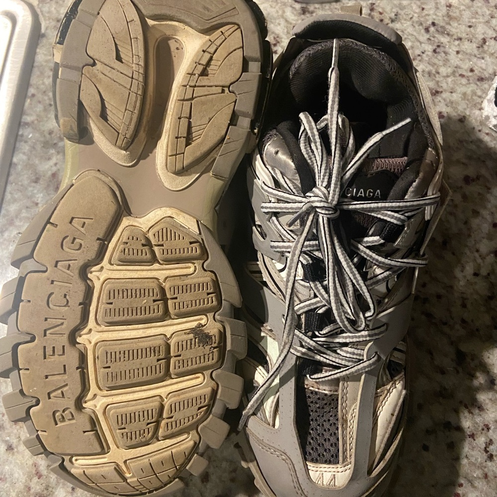 Balenciaga Men's Black and Gray Sneakers